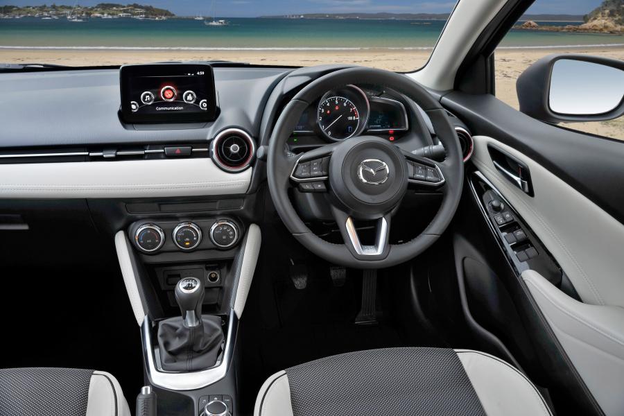 Торпедо Mazda2 GT 2016 года  (AU) (фото 23 из 25)